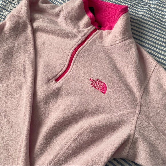 the North Face Quarter Zip - Picture 2 of 6